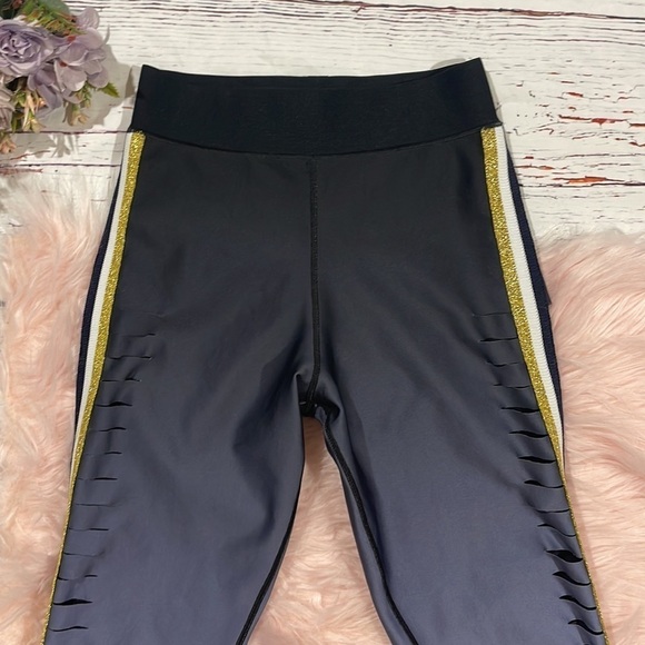 ULTRACOR Slash Ombre Navy Gold Racer Stripe Performance Leggings Stripe - Picture 4 of 10